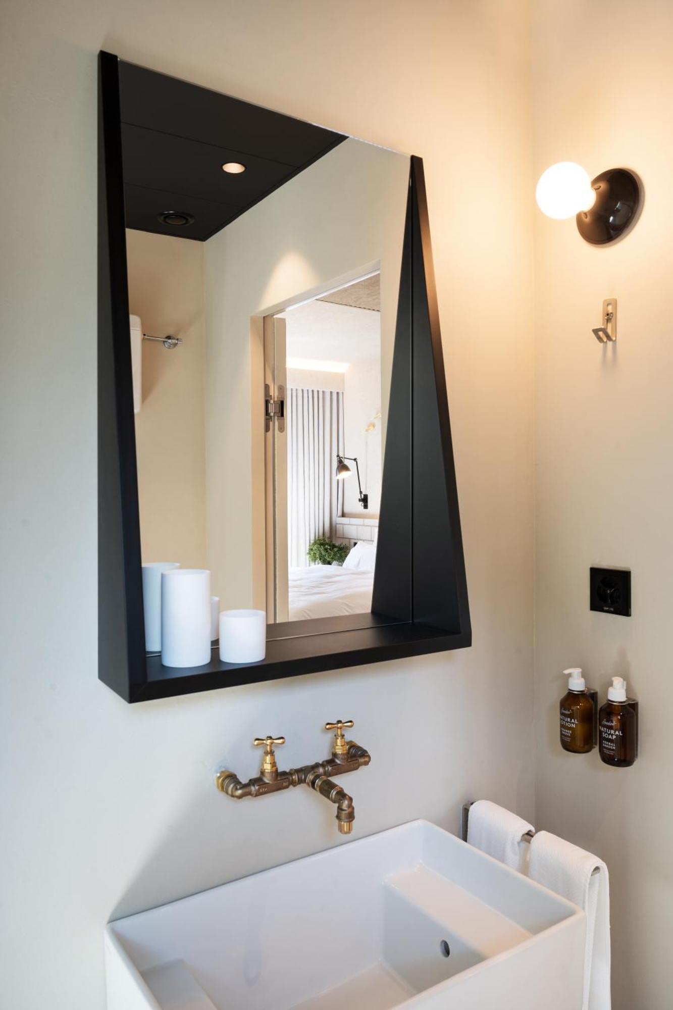 B5 Boutique Hotel (Adults Only) Lugano Ngoại thất bức ảnh